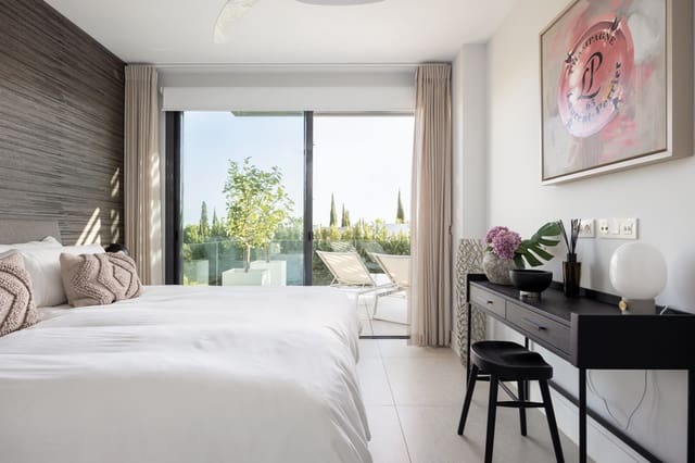 2 soverom Leilighet til salgs i La Quinta, Benahavís med svømmebasseng garasje - € 795 000 (Ref: 9894710)