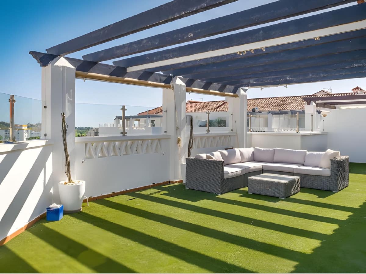 Ático de 3 habitaciones en Nueva Andalucia en venta con garaje - 799.000 € (Ref: 9894711)