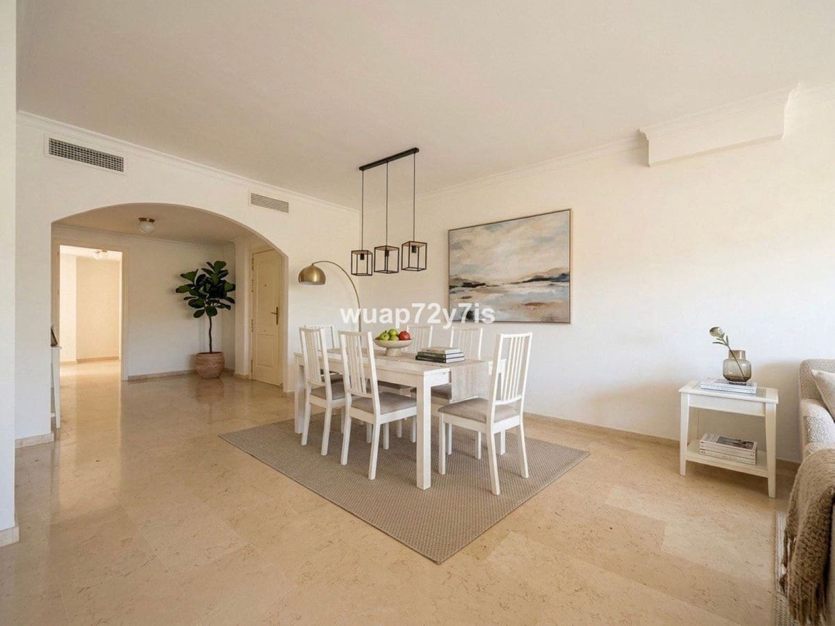 3 bedroom Apartment for sale in Elviria with pool garage - € 478,000 (Ref: 9894712)