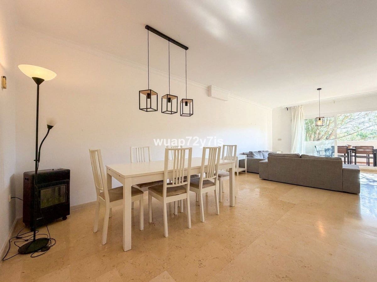 3 bedroom Apartment for sale in Elviria with pool garage - € 478,000 (Ref: 9894712)