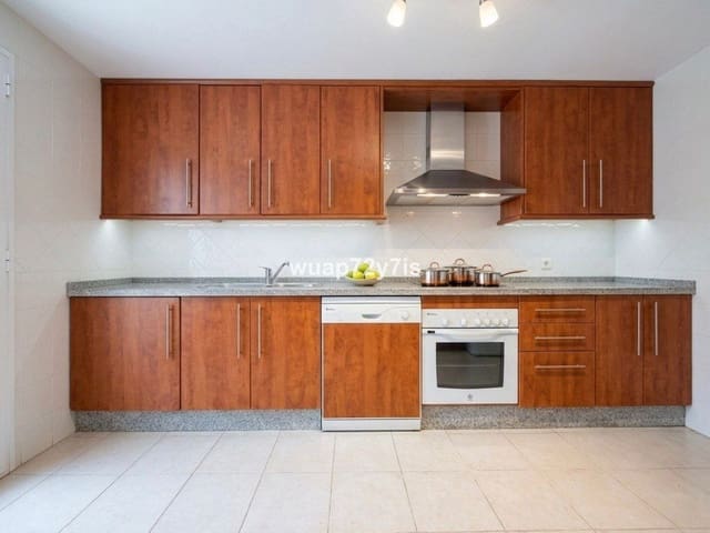 3 bedroom Apartment for sale in Elviria, Marbella with pool garage - € 478,000 (Ref: 9894712)