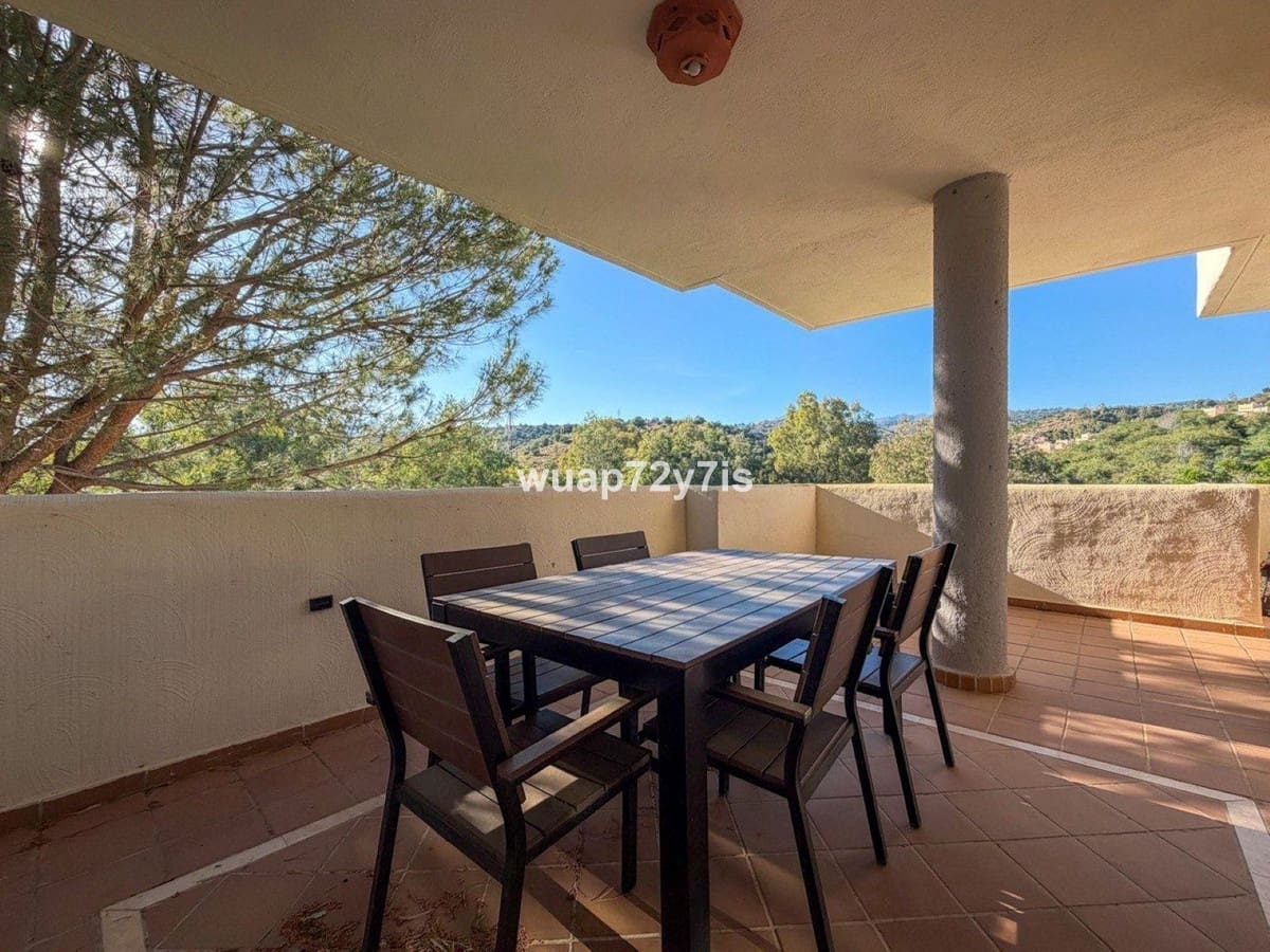 3 bedroom Apartment for sale in Elviria with pool garage - € 478,000 (Ref: 9894712)