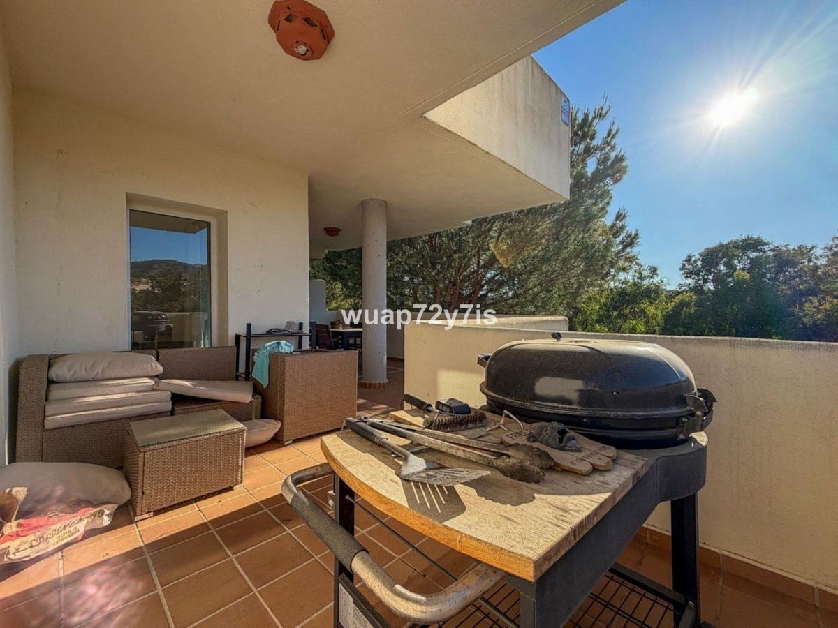 3 bedroom Apartment for sale in Elviria with pool garage - € 478,000 (Ref: 9894712)