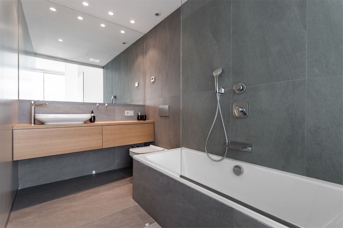 2 Zimmer Penthouse zu verkaufen in Fuengirola mit Pool Garage - 809.000 € (Ref: 9894757)