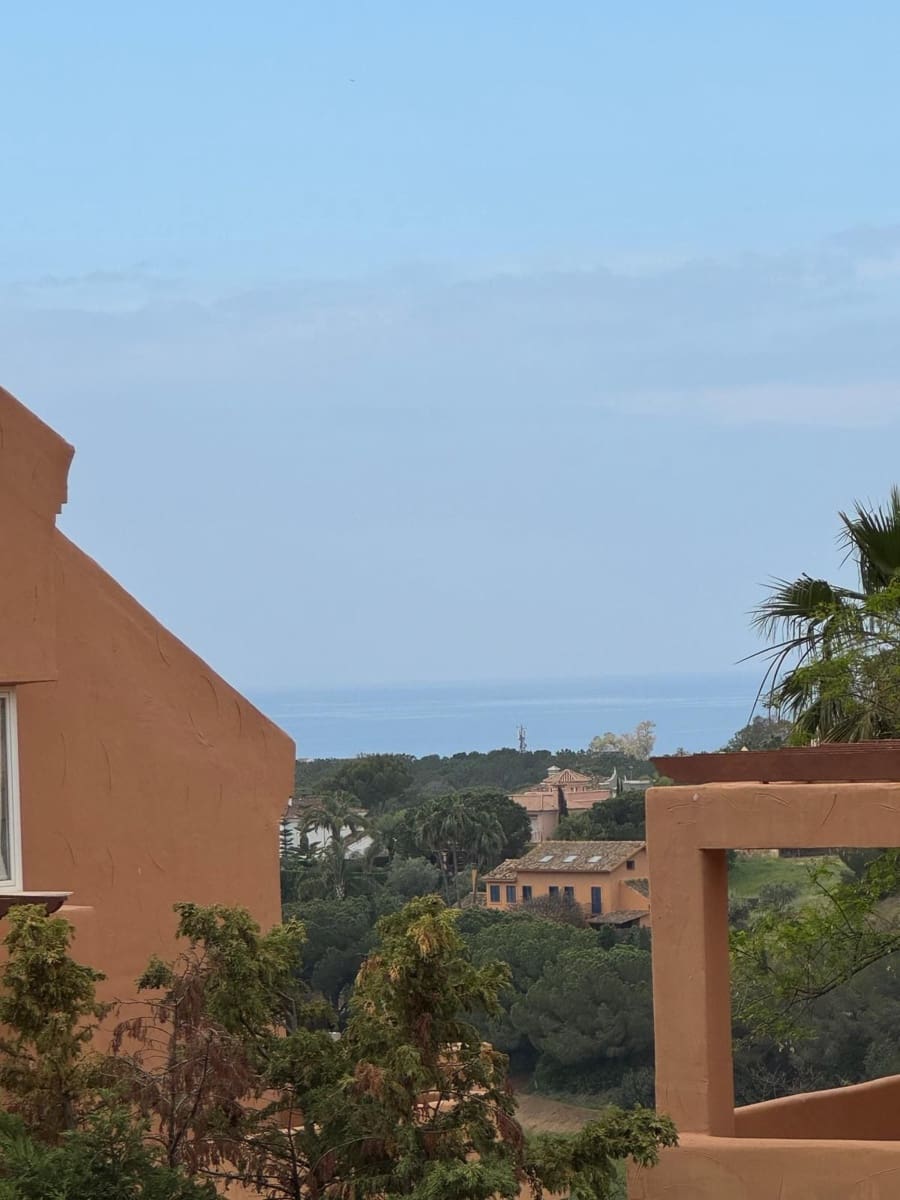 Apartamento de 3 habitaciones en Elviria en venta con piscina garaje - 450.000 € (Ref: 9894839)