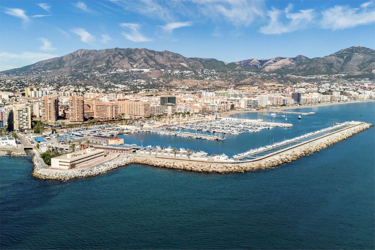 3 quarto Penthouse para venda em Fuengirola - 439 000 € (Ref: 9894842)