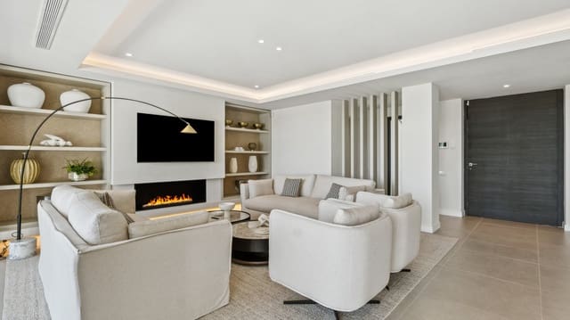 5 bedroom Villa for sale in Nueva Andalucia, Marbella with pool garage - € 4,395,000 (Ref: 9894997)