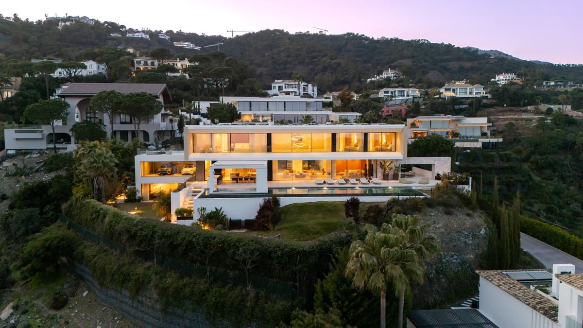 7 soveværelse Villa til salg i Benahavis med swimmingpool garage - € 11.500.000 (Ref: 9895000)