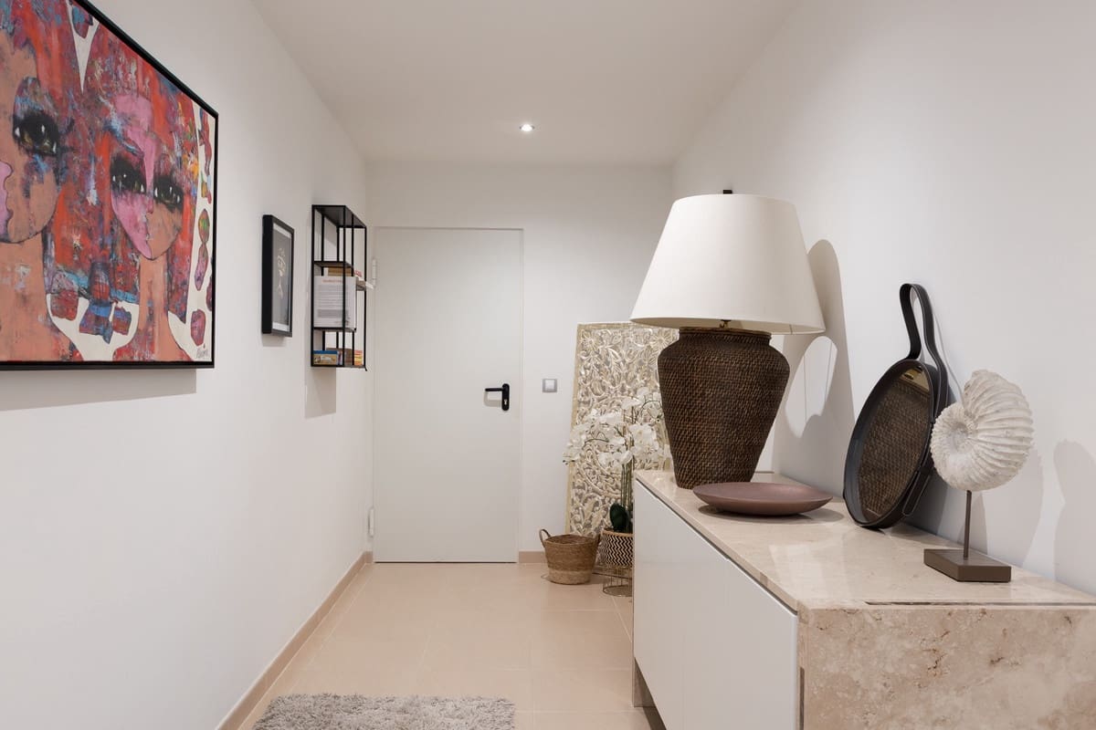 3 sypialnia Dom na sprzedaż w Golden Mile z basenem garażem - 1 985 000 € (Ref: 9895002)