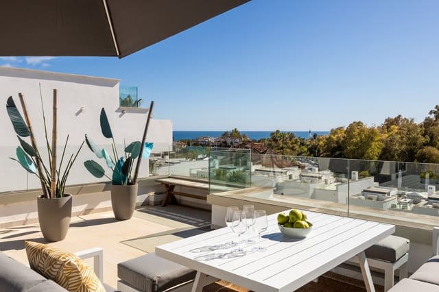 3 soverom Hus til salgs i Golden Mile, Marbella med svømmebasseng garasje - € 1 985 000 (Ref: 9895002)