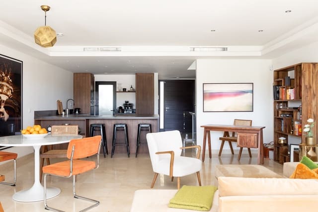 3 soverom Hus til salgs i Golden Mile, Marbella med svømmebasseng garasje - € 1 985 000 (Ref: 9895002)