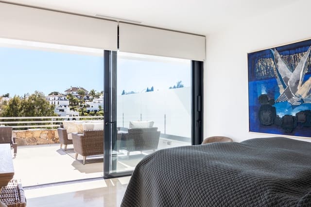 3 soverom Hus til salgs i Golden Mile, Marbella med svømmebasseng garasje - € 1 985 000 (Ref: 9895002)