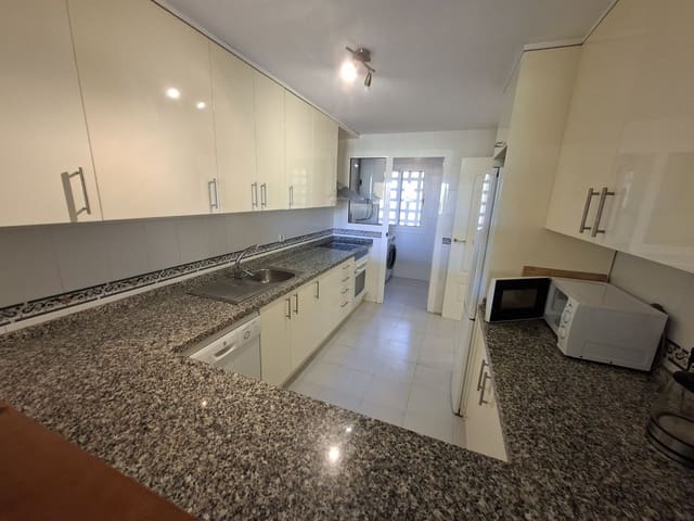 2 Zimmer Apartment zu verkaufen in La Duquesa / Puerto de la Duquesa, Manilva mit Pool Garage - 245.000 € (Ref: 9895009)
