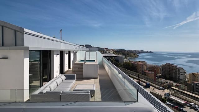 3 Zimmer Penthouse zu verkaufen in Benalmádena mit Pool Garage - 1.700.000 € (Ref: 9895129)