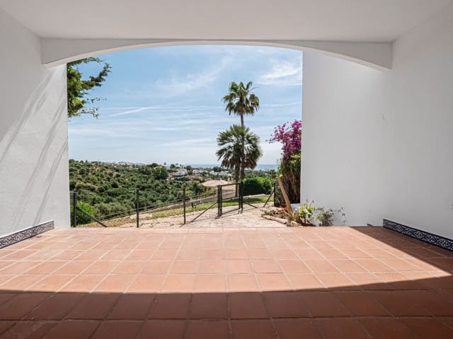 4 soveværelse Byhus til salg i Calahonda, Mijas med swimmingpool - € 595.000 (Ref: 9895234)