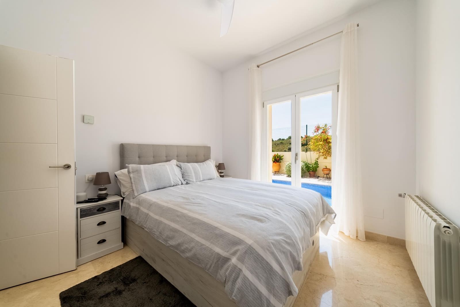 Chalet de 3 habitaciones en Coín en venta con piscina garaje - 479.950 € (Ref: 9895342)