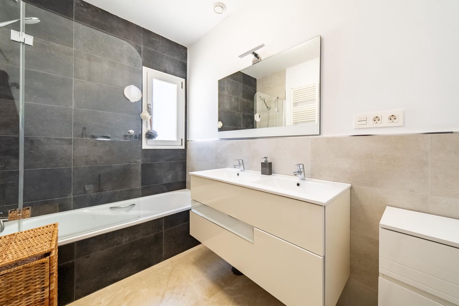 Chalet de 3 habitaciones en Coín en venta con piscina garaje - 479.950 € (Ref: 9895342)
