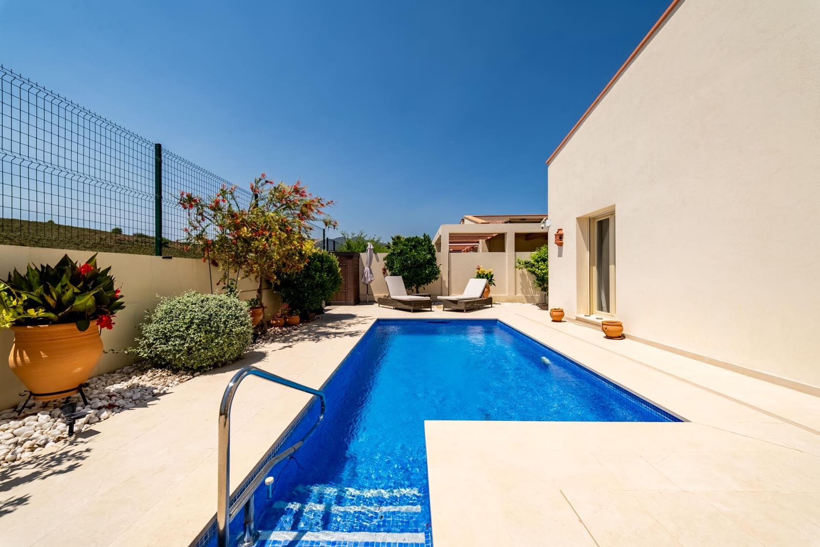 Chalet de 3 habitaciones en Coín en venta con piscina garaje - 479.950 € (Ref: 9895342)