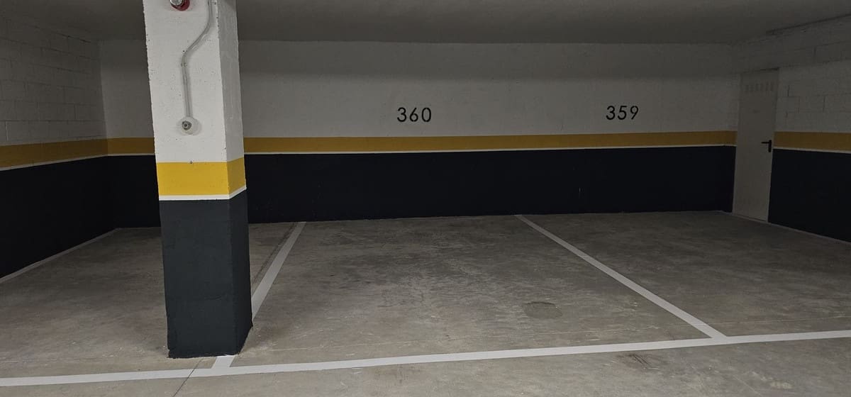 2 sypialnia Apartament na sprzedaż w Fuengirola z basenem garażem - 249 900 € (Ref: 9896882)