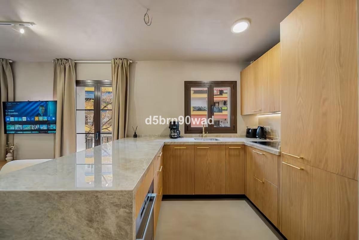 3 sypialnia Apartament na sprzedaż w Marbella - 635 000 € (Ref: 9896920)