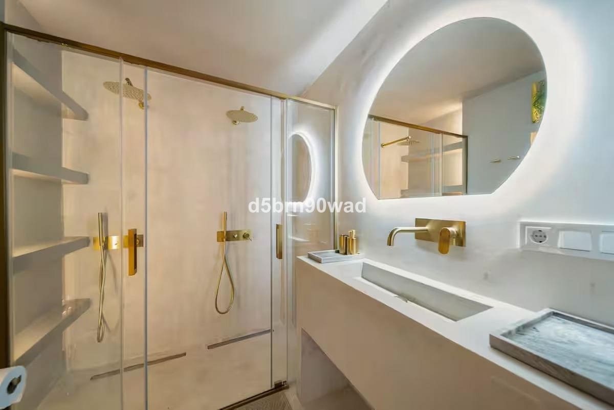 3 sypialnia Apartament na sprzedaż w Marbella - 635 000 € (Ref: 9896920)