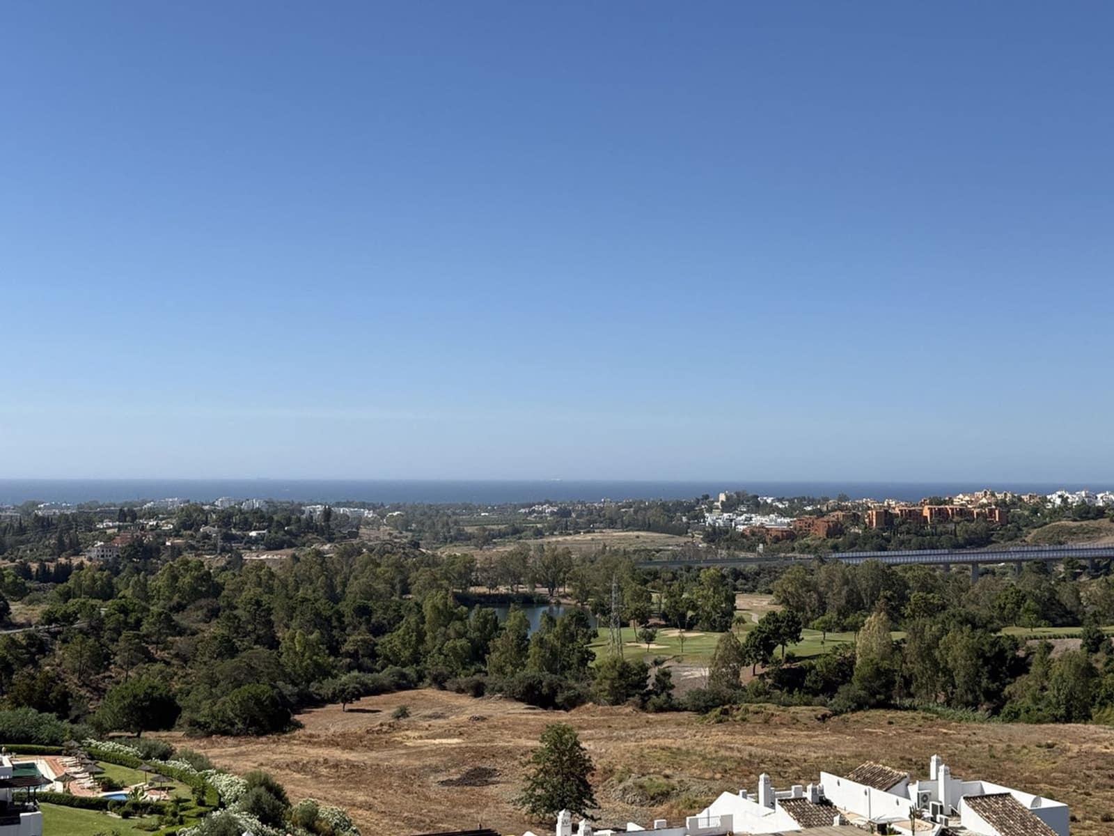 2 Zimmer Penthouse zu verkaufen in Benahavis mit Pool Garage - 1.150.000 € (Ref: 9897198)