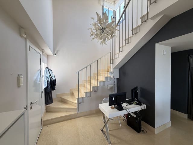 2 slaapkamer Penthouse te koop in Benahavís met zwembad garage - € 1.150.000 (Ref: 9897198)