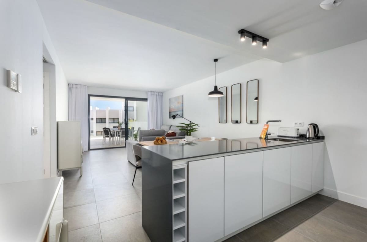 2 bedroom Apartment for sale in Manilva with pool garage - € 415,000 (Ref: 9897271)