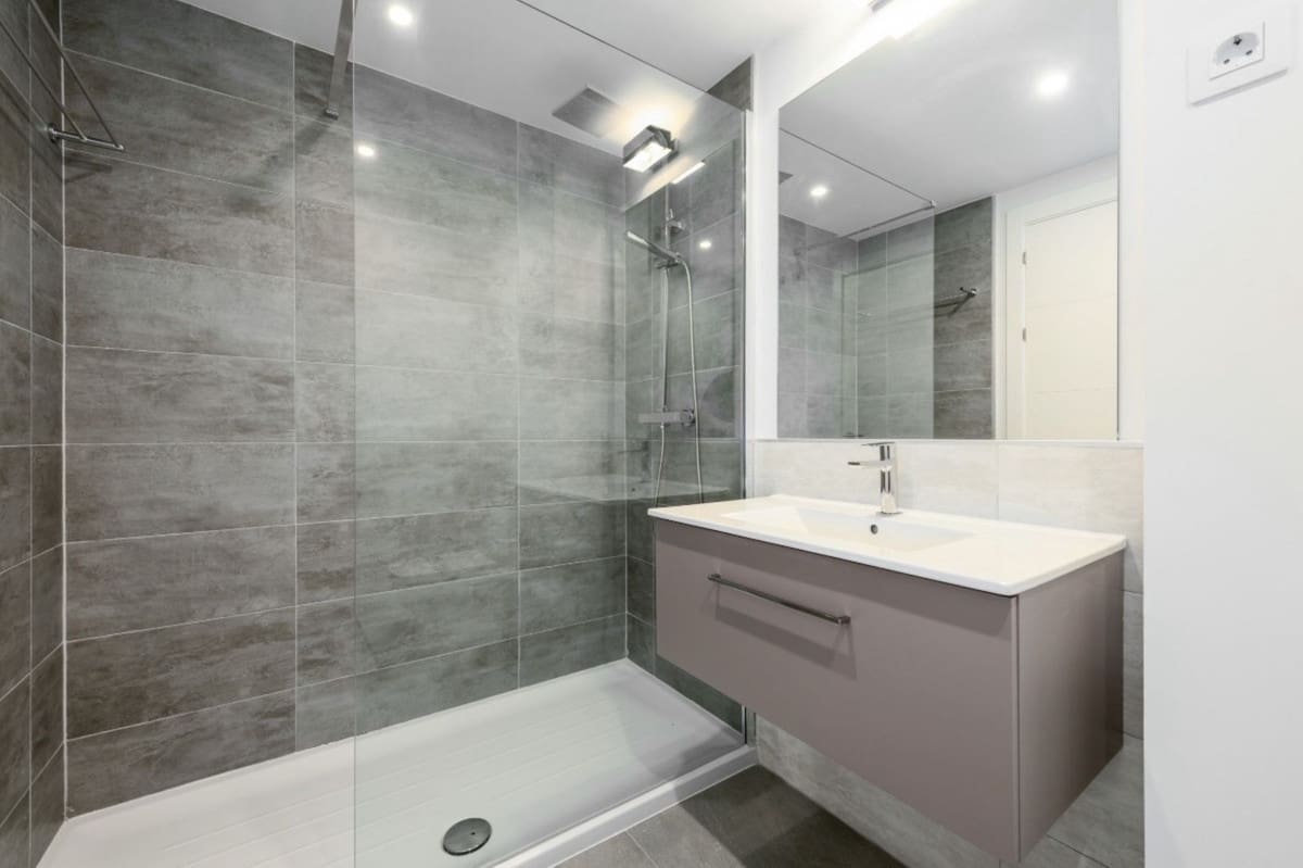 2 bedroom Apartment for sale in Manilva with pool garage - € 415,000 (Ref: 9897271)