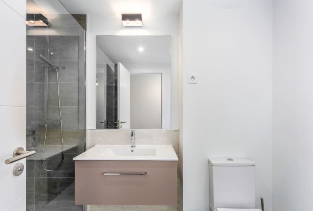2 bedroom Apartment for sale in Manilva with pool garage - € 415,000 (Ref: 9897271)