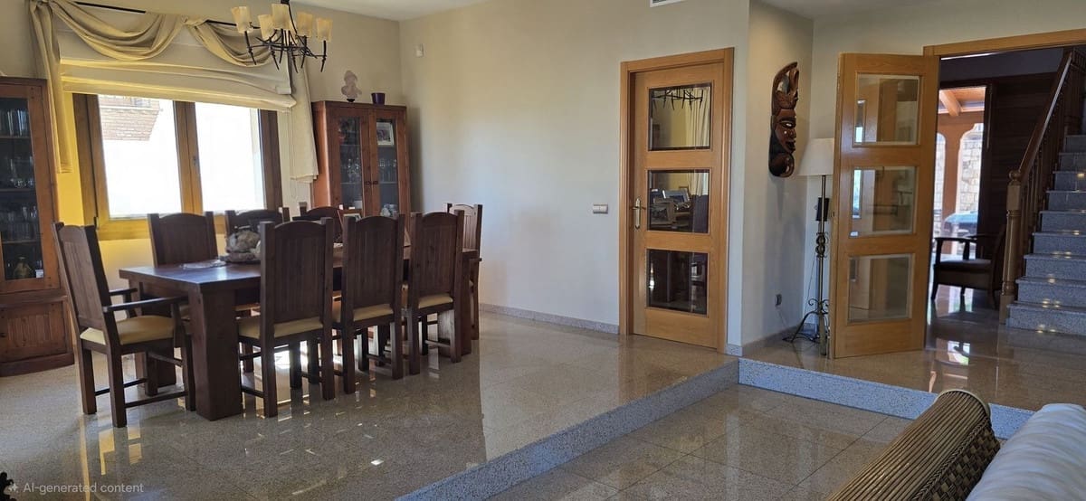 4 bedroom Villa for sale in La Sierrezuela with pool garage - € 1,095,000 (Ref: 9897315)