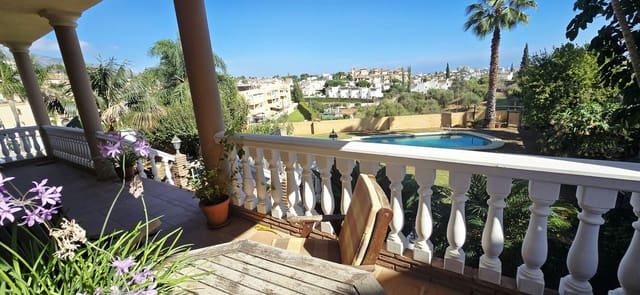 4 bedroom Villa for sale in La Sierrezuela, Mijas with pool garage - € 1,095,000 (Ref: 9897315)