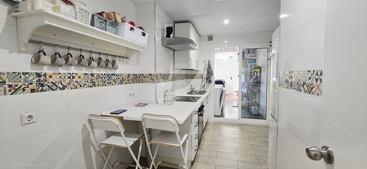 4 Zimmer Apartment zu verkaufen in Fuengirola mit Pool Garage - 450.000 € (Ref: 9897329)