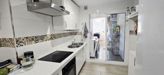 4 Zimmer Apartment zu verkaufen in Fuengirola mit Pool Garage - 450.000 € (Ref: 9897329)