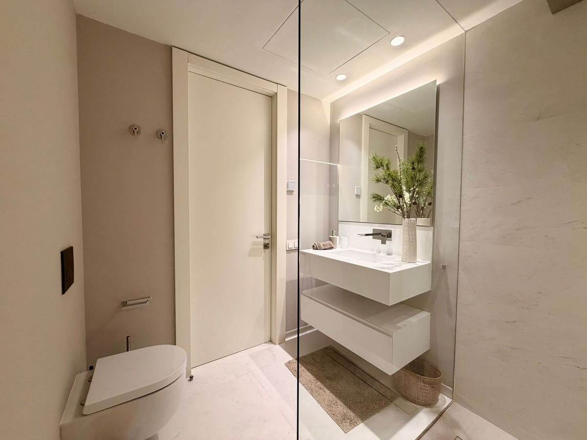 Apartamento de 2 habitaciones en Ojen en venta con piscina - 955.000 € (Ref: 9901343)