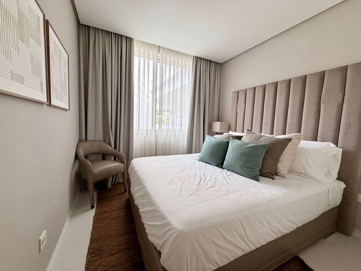 Apartamento de 2 habitaciones en Ojen en venta con piscina - 955.000 € (Ref: 9901343)