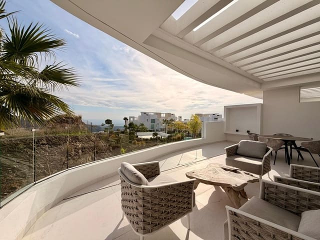 Apartamento de 2 habitaciones en Ojen en venta con piscina - 955.000 € (Ref: 9901343)