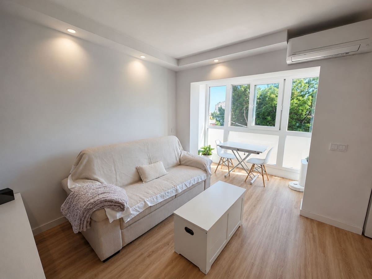 1 bedroom Apartment for sale in Nueva Andalucia - € 209,000 (Ref: 9901607)