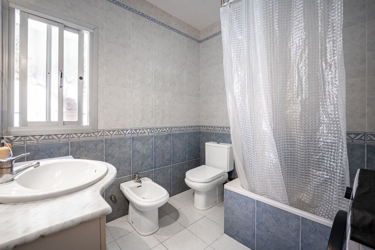 2 sovrum Lägenhet till salu i Elviria - 290 000 € (Ref: 9901625)