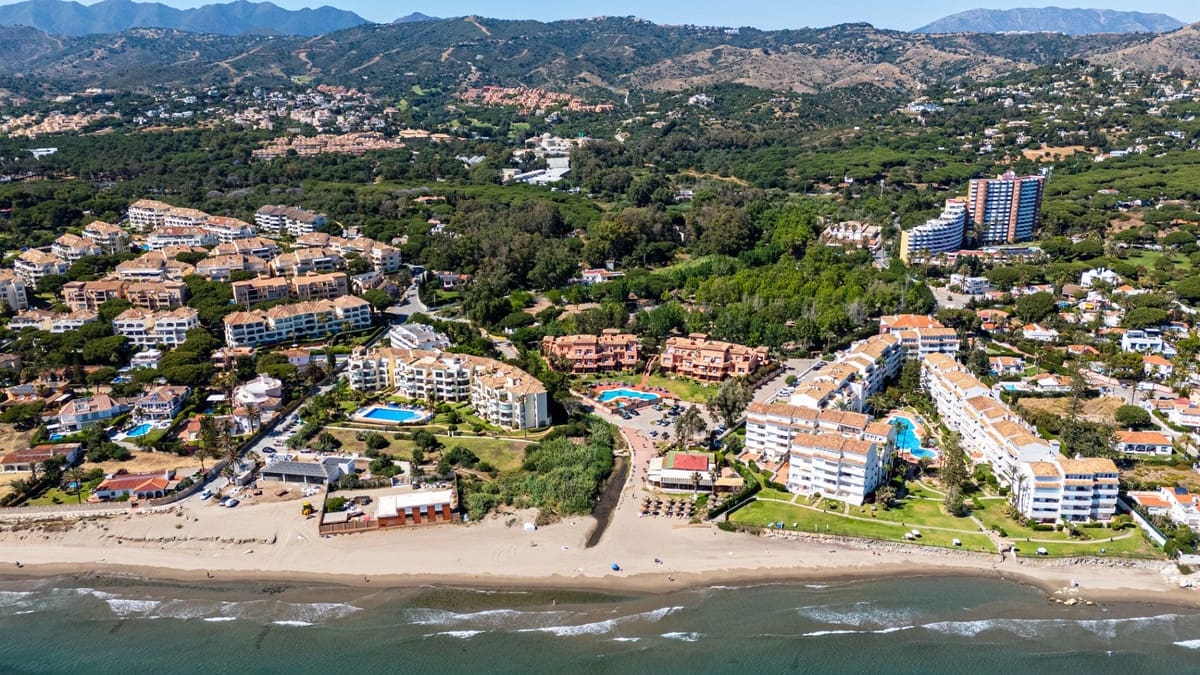 2 sovrum Lägenhet till salu i Elviria - 290 000 € (Ref: 9901625)