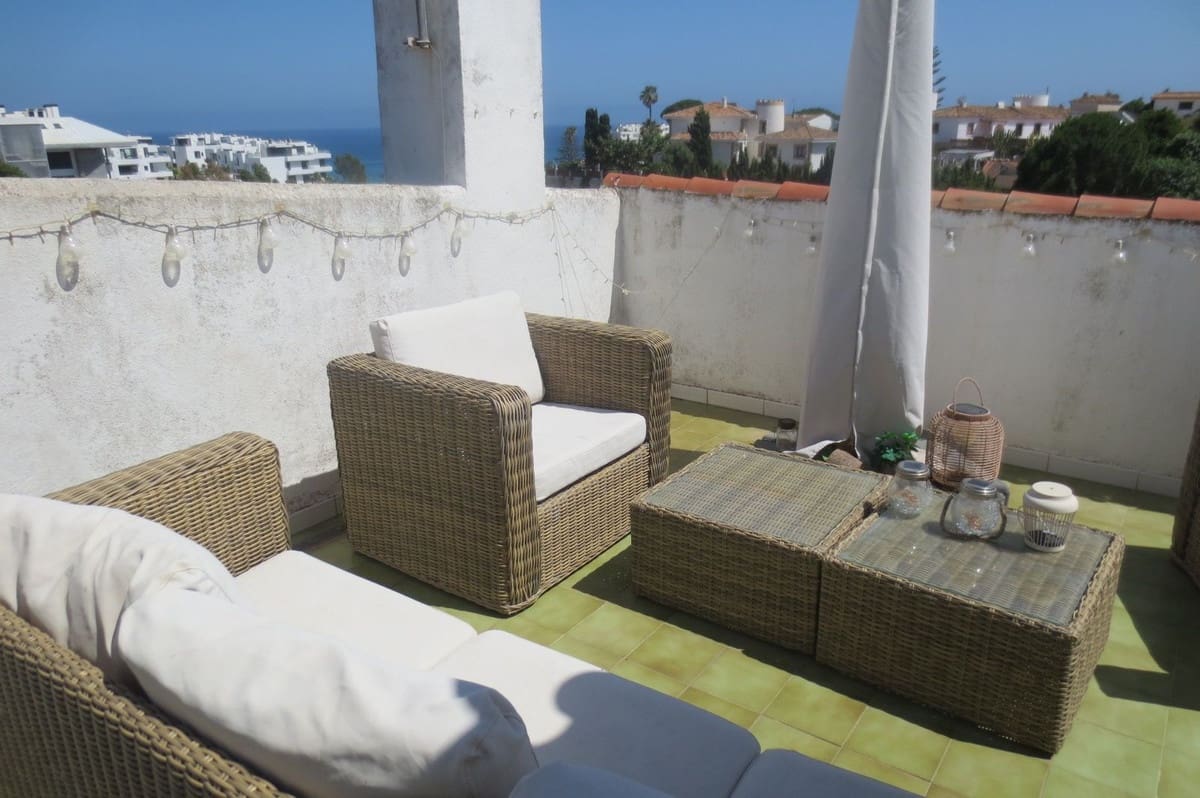 3 makuuhuone Omakotitalo myytävänä paikassa Mijas Costa mukana uima-altaan 
autotalli - 359 000 € (Ref: 9902061)