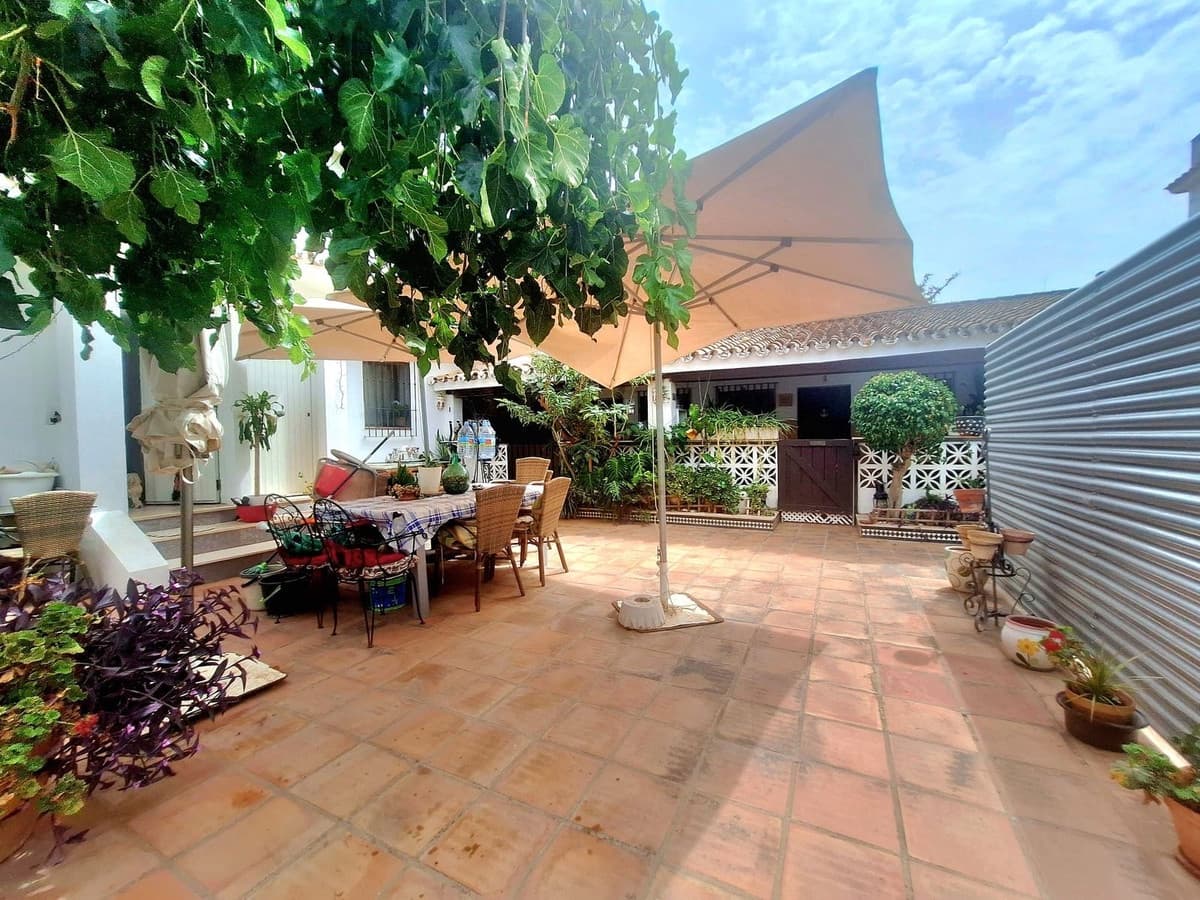 3 Zimmer Villa zu verkaufen in Costabella - 639.000 € (Ref: 9902062)