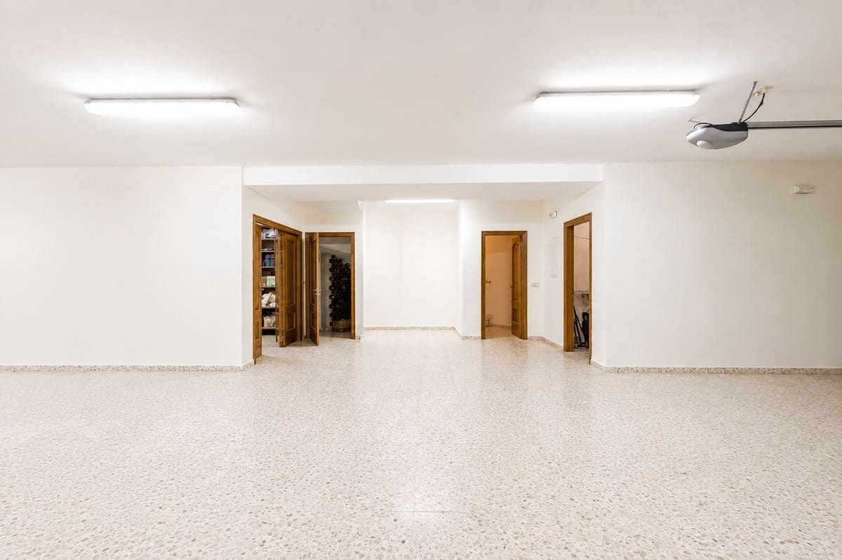 Chalet de 5 habitaciones en La Quinta en venta con piscina garaje - 2.400.000 € (Ref: 9902063)