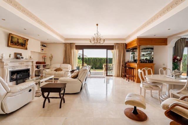 Chalet de 5 habitaciones en La Quinta, Benahavís en venta con piscina garaje - 2.400.000 € (Ref: 9902063)