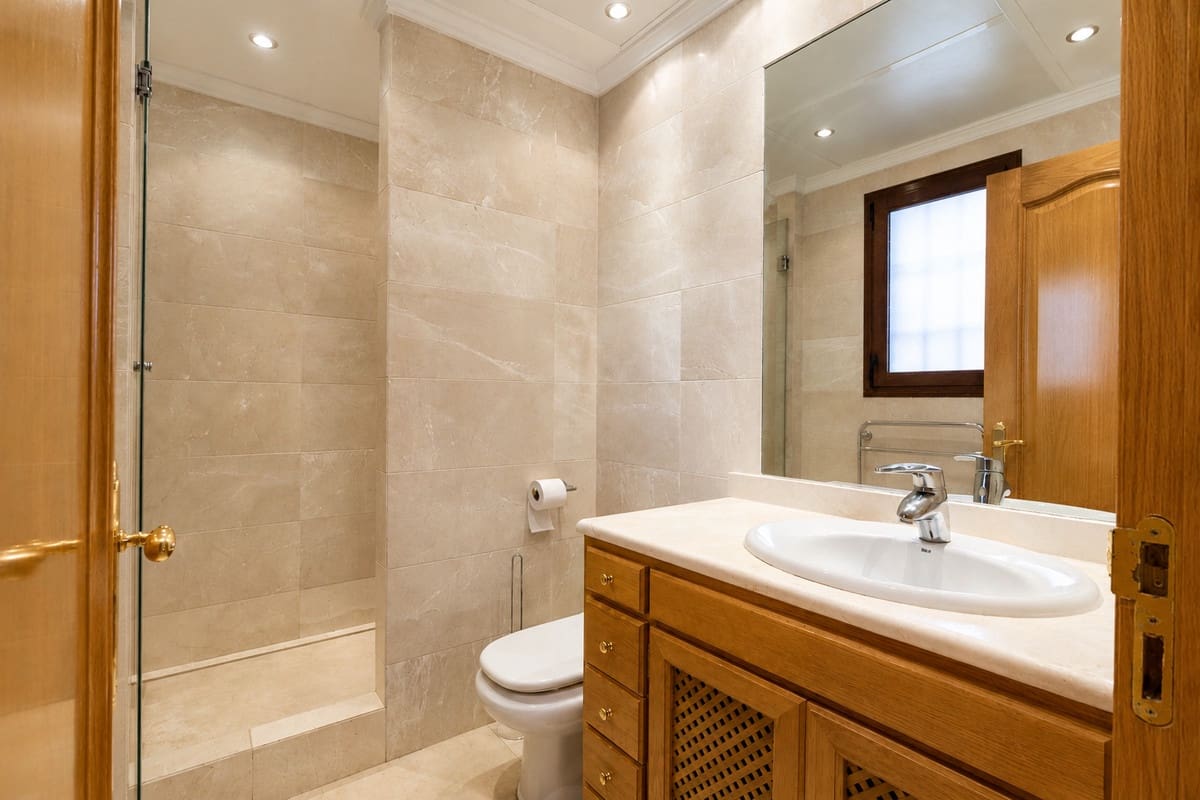 Chalet de 5 habitaciones en La Quinta en venta con piscina garaje - 2.400.000 € (Ref: 9902063)