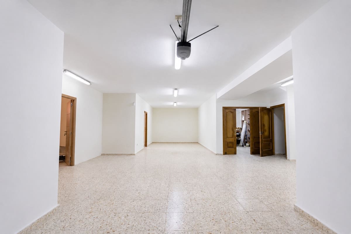 Chalet de 5 habitaciones en La Quinta en venta con piscina garaje - 2.400.000 € (Ref: 9902063)