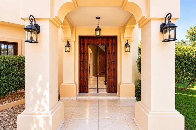 Chalet de 5 habitaciones en La Quinta, Benahavís en venta con piscina garaje - 2.400.000 € (Ref: 9902063)