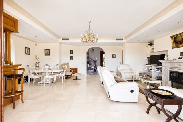 Chalet de 5 habitaciones en La Quinta, Benahavís en venta con piscina garaje - 2.400.000 € (Ref: 9902063)