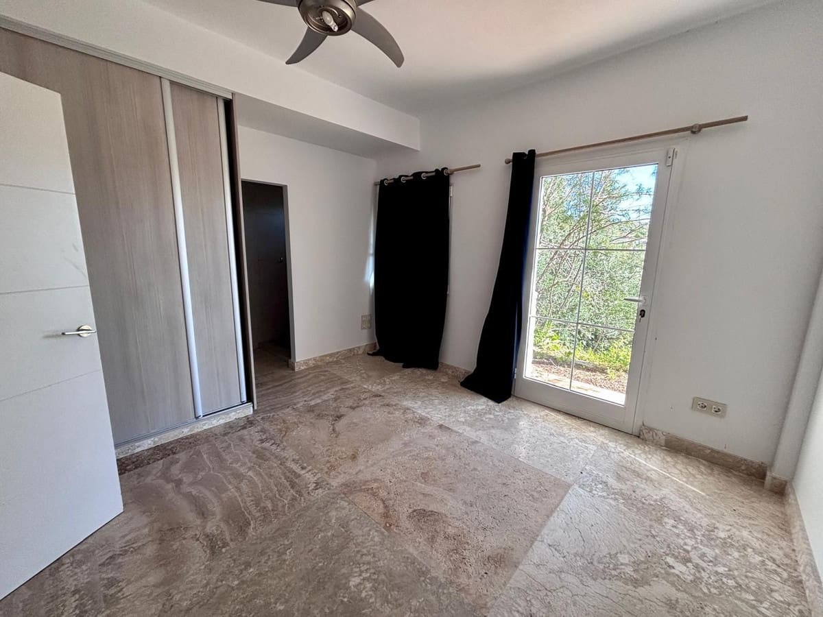 5 sovrum Villa till salu i Mijas med pool garage - 1 170 000 € (Ref: 9902067)