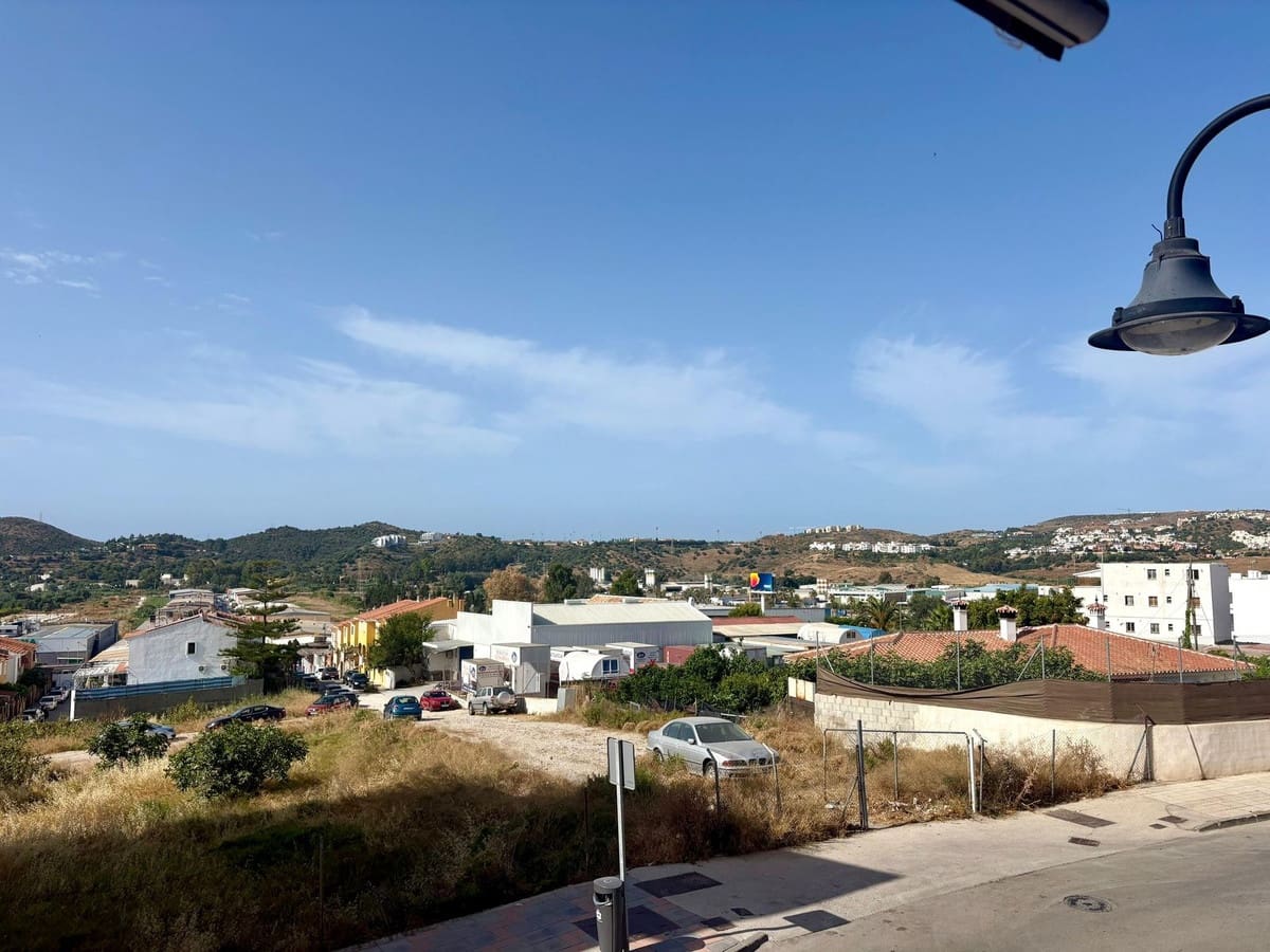 3 bedroom Apartment for sale in Las Lagunas de Mijas with pool garage - € 320,000 (Ref: 9902177)